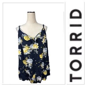 🆕 Torrid tank top with yellow and white floral print size 5-5X/28
